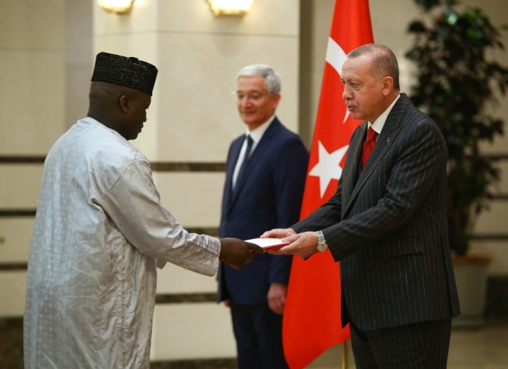 Cumhurbaşkanı Erdoğan, Gambiya Büyükelçisini Kabul Etti