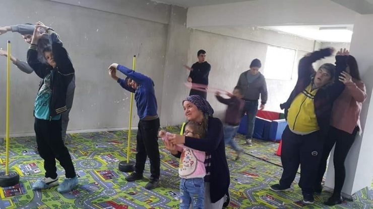 Çal’da Özel Çocuklara Özel Spor Eğitimi