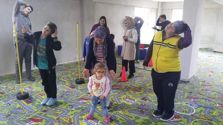 Çal’da Özel Çocuklara Özel Spor Eğitimi