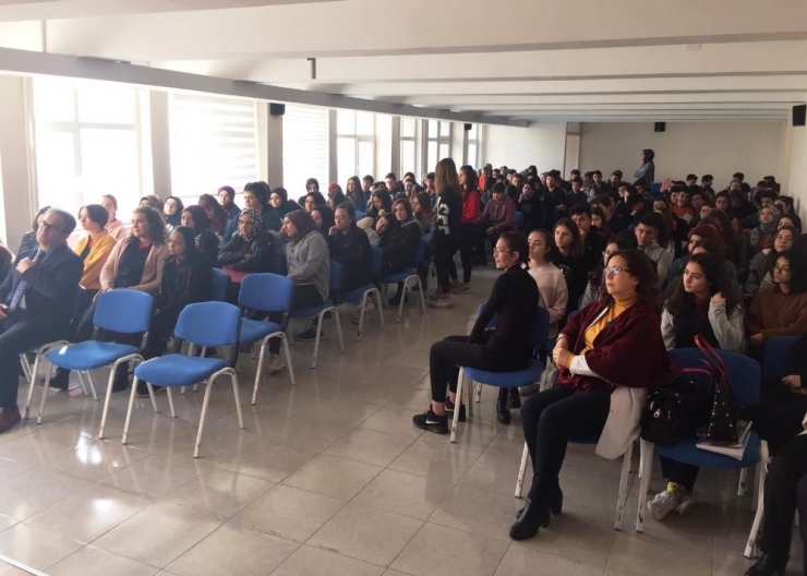 Lise Öğrencilerine ’Paramı Yönetiyorum’ Eğitimi
