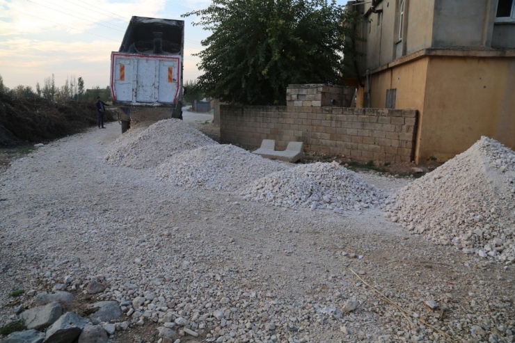 Haliliye’de Yol Çalışmaları Devam Ediyor