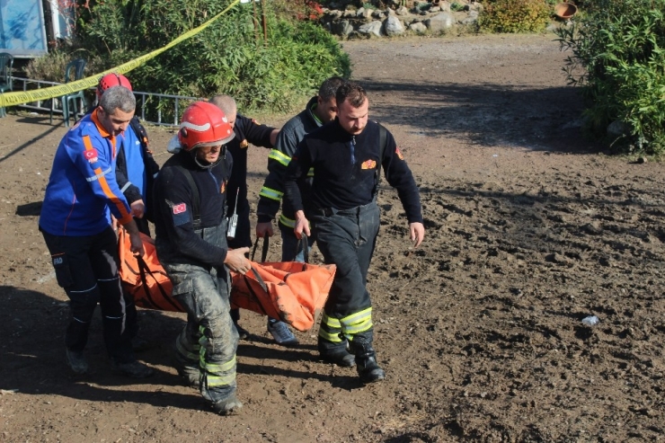 Kocaeli’de Göçük Altında Kalan İşçinin Cansız Bedenine Ulaşıldı