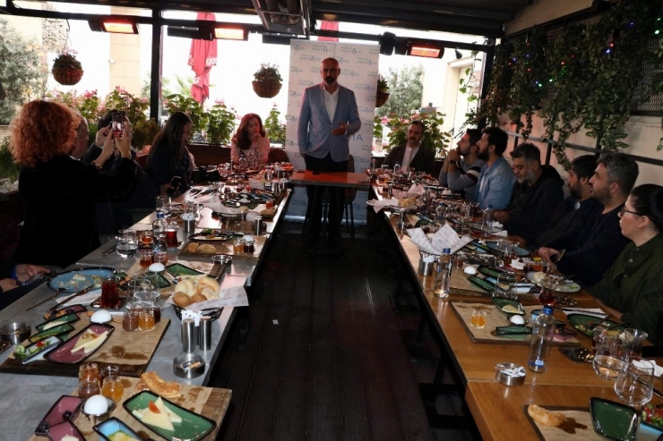 Forum Magnesia Manisalıları Sivil Toplum Kuruluşlarıyla Buluşturdu