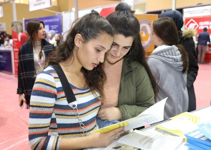 Subü Üniversite Tercih Günlerine Ev Sahipliği Yaptı