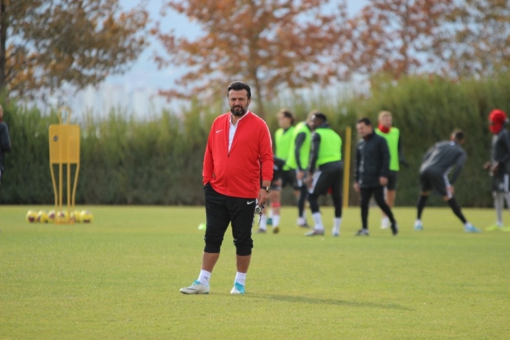 Mensah: "Kayserispor’da Mutluyum"