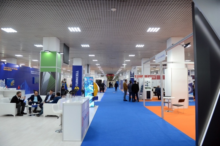 Türkiye’nin İlk Veri Merkezi Fuarı Kapılarını Açtı