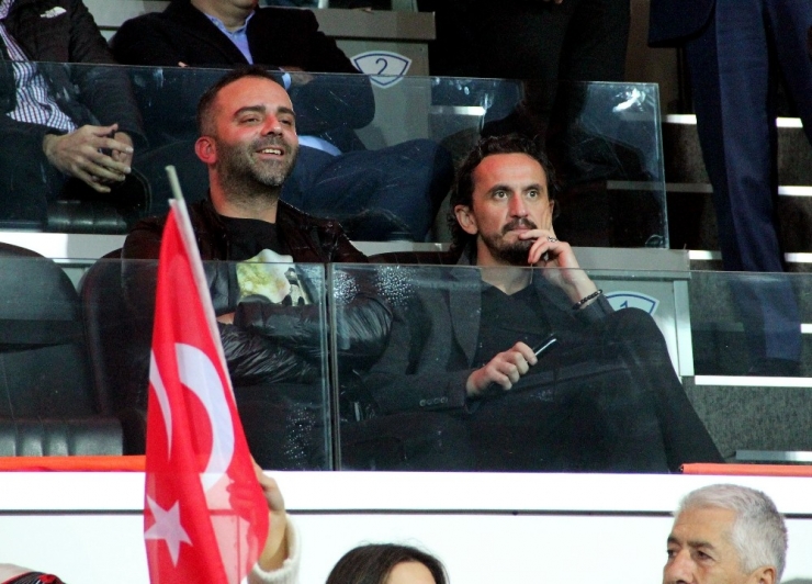 Uefa Avrupa Ligi: Medipol Başakşehir: 0 - Roma: 0 (Maç Devam Ediyor)