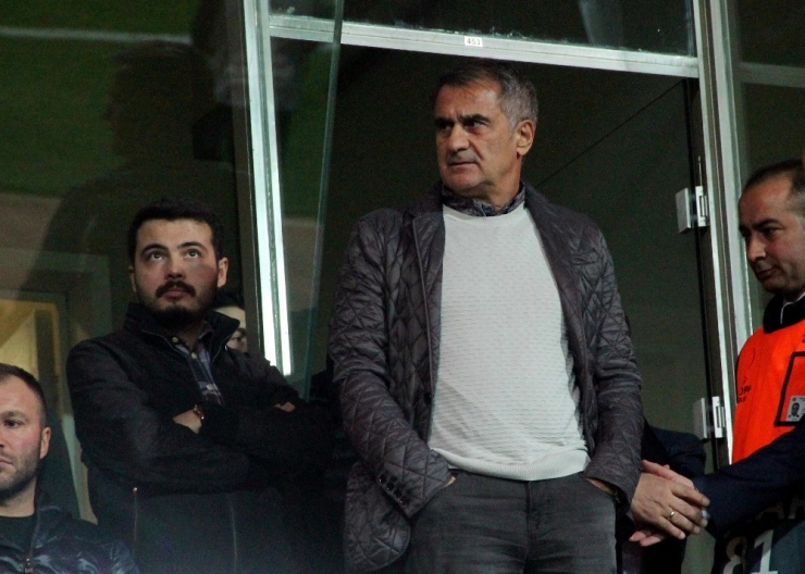 Uefa Avrupa Ligi: Medipol Başakşehir: 0 - Roma: 0 (Maç Devam Ediyor)