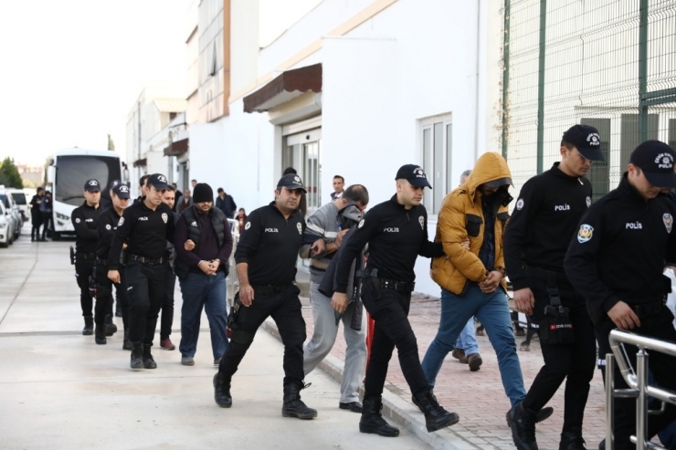 Fetö Operasyonuna 2 Tutuklama