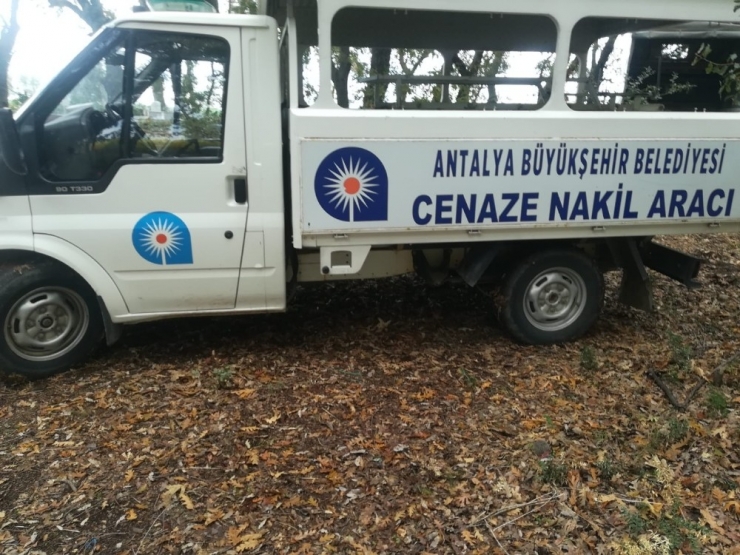 Diş Apsesinden Ölüm İddiası Mezar Açtırdı