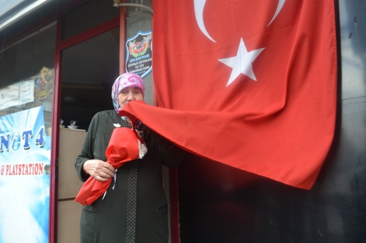 Türkiye’de Gündem Olan Nadire Nine: