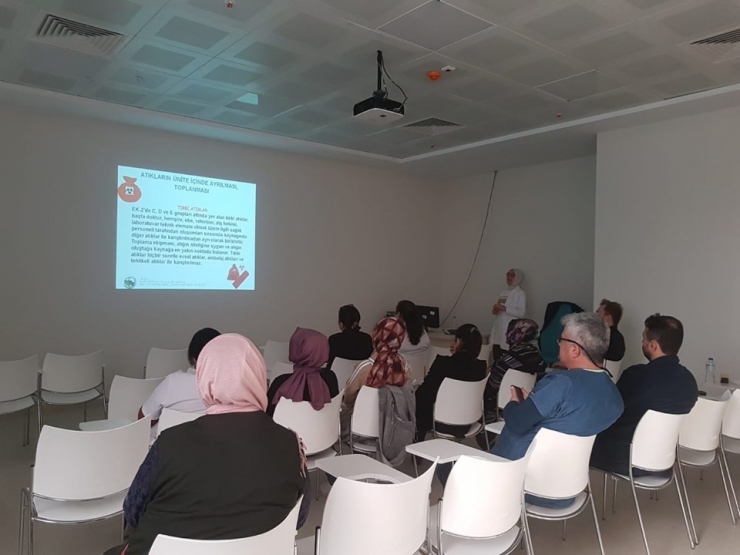 Devlet Hastanesi Personeline ’’Tıbbi Atıkların Kontrolü’’ Eğitimi