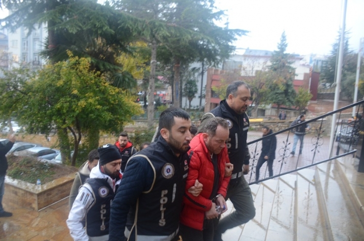 Usulsüzce Sağlık Raporu Operasyonu Zanlıları Adliyede