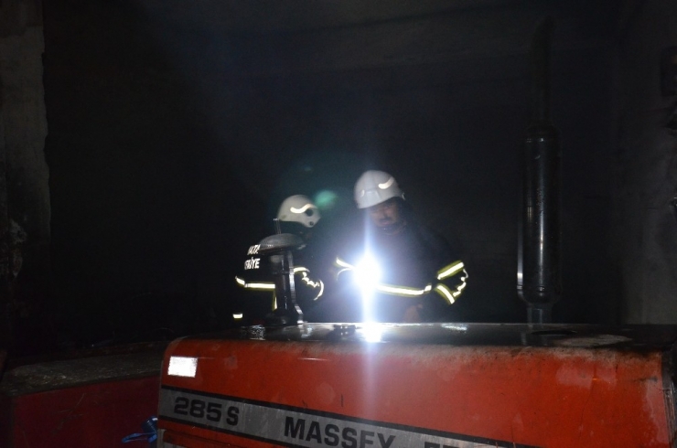 Hatay’da Hurda Deposu Kundaklandı