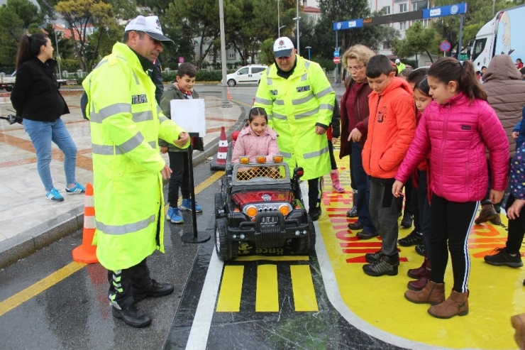 Mobil Trafik Eğitim Tırı, Muğla’da Ziyarete Açıldı