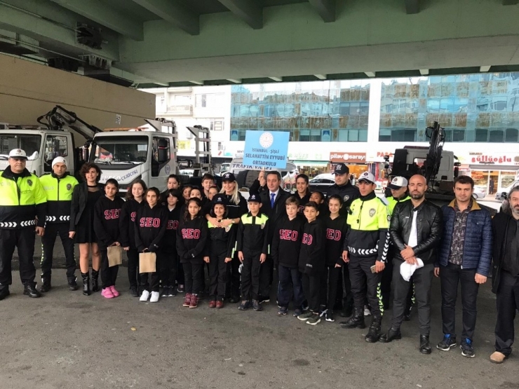 Öğrenciler Trafik Magandalarında “Artık Yeter” Dedi