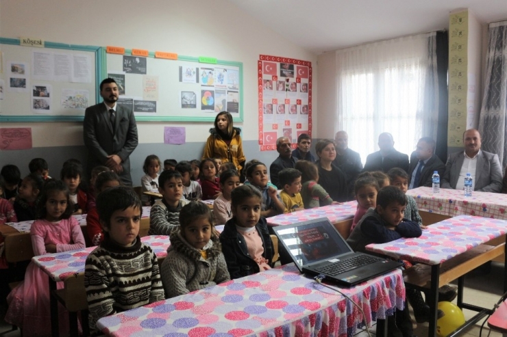 Vanlı Minik Öğrenciler Diş Hastalıkları Hakkında Bilgilendirildi