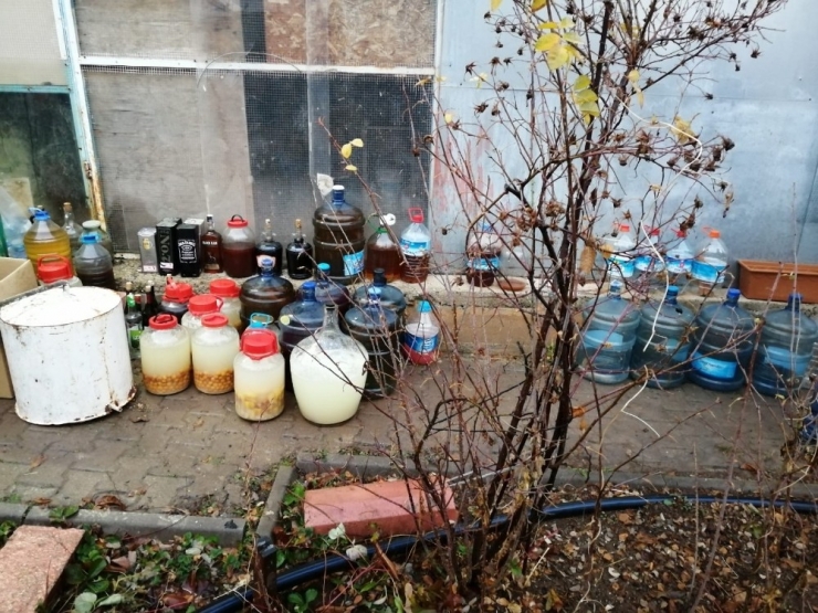 Ankara’da Kaçak İçki Operasyonu