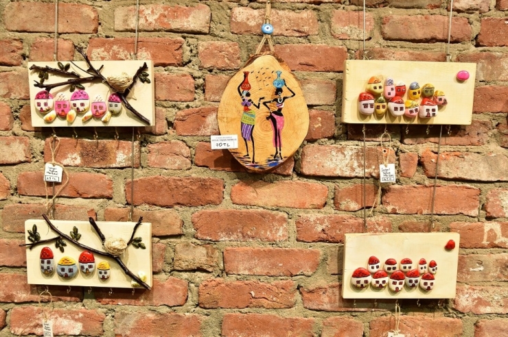 Özel Gereksinimli Bireyler El Emeği Ürünlerini ’Arayış’ Sergisi İle Beğeniye Sundular