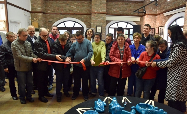 Özel Gereksinimli Bireyler El Emeği Ürünlerini ’Arayış’ Sergisi İle Beğeniye Sundular