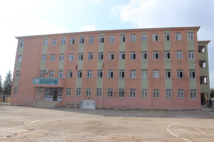 Öğrenciler Faciadan Şans Eseri Kurtuldu