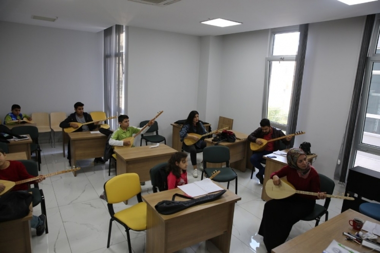 Haliliye’de Çok Amaçlı Kurslar İlgi Görüyor