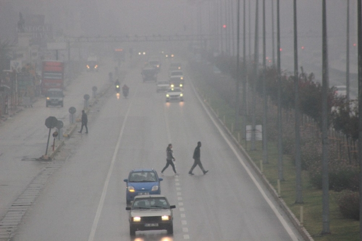 Hatay’da Yoğun Sis Hayatı Olumsuz Etkiledi