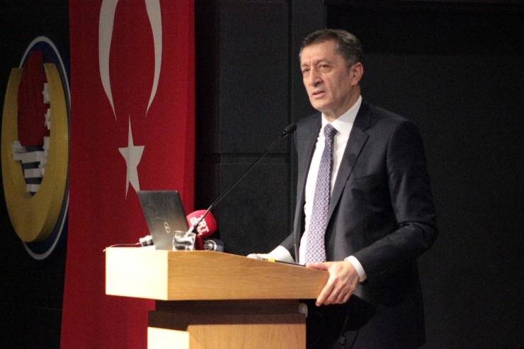 Bakan Selçuk: “Öğretmen Yetiştirmedeki Kalite Ülke Meselesi”