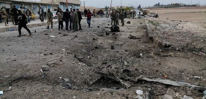 Msb:"insanlık Düşmanı Pkk/ypg’nin, Tel Abyad’ın Güney Doğusundaki Ayn El Arus Köyüne Bombalı Araçla Saldırı Girişimi Tsk’nın Yol Kontrol Noktasıyla Önlendi. Teröristlerce Köyün Dışında Yapılan Bombalı Araç Saldırısında 6 Mas