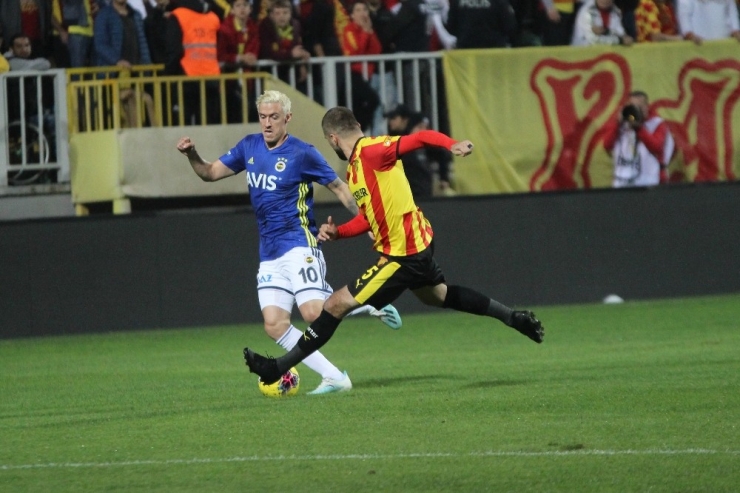 Süper Lig: Göztepe: 1 - Fenerbahçe: 1 (İlk Yarı)