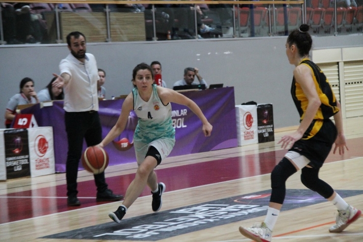 Türkiye Kadınlar Basketbol Ligi: Yalova Vıp: 58 - Bosna 34: 69