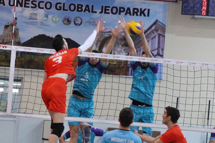 Jeopark Kula Belediyespor Evinde Rahat Kazandı