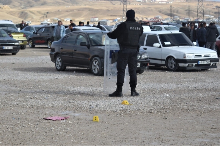 Van’da Silahlı Ve Bıçaklı Kavga: 7 Yaralı