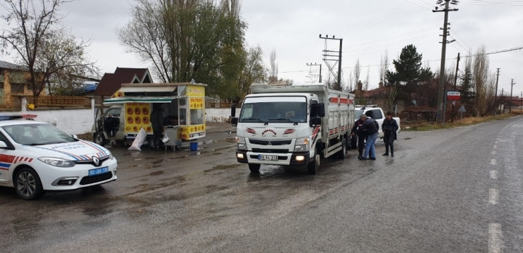 Jandarmadan Kış Lastiği Denetimi