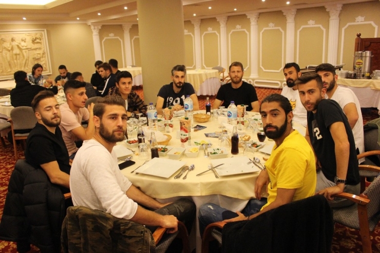 Bandırmaspor’a Moral Yemeği