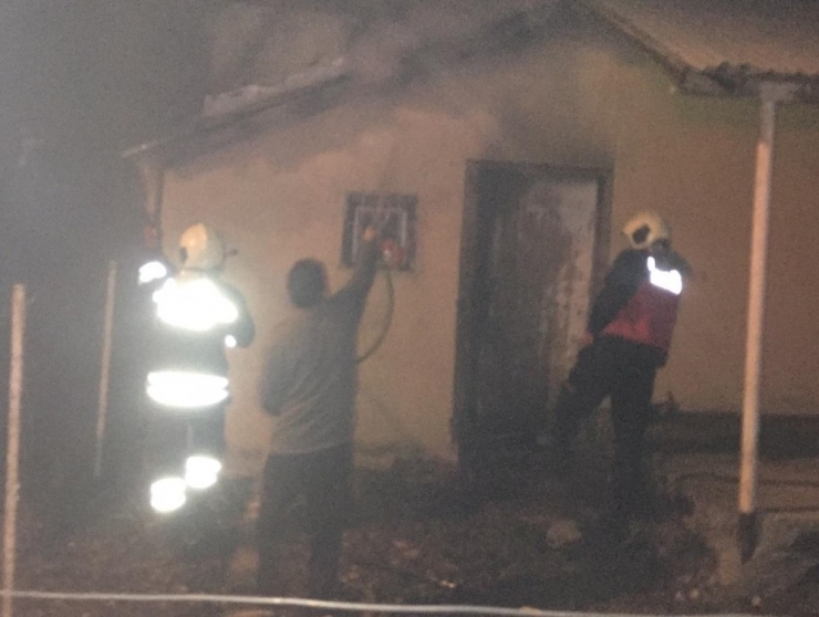 Bingöl’de Odunluk Yangını