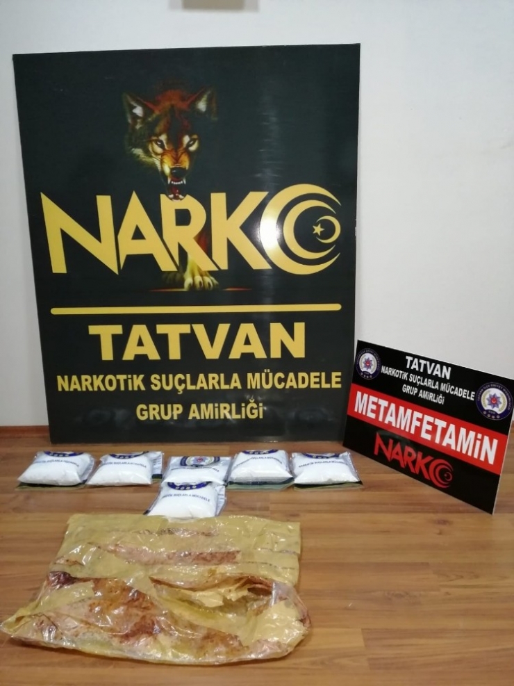 Bitlis’te Uyuşturucu Ve Sigara Operasyonu