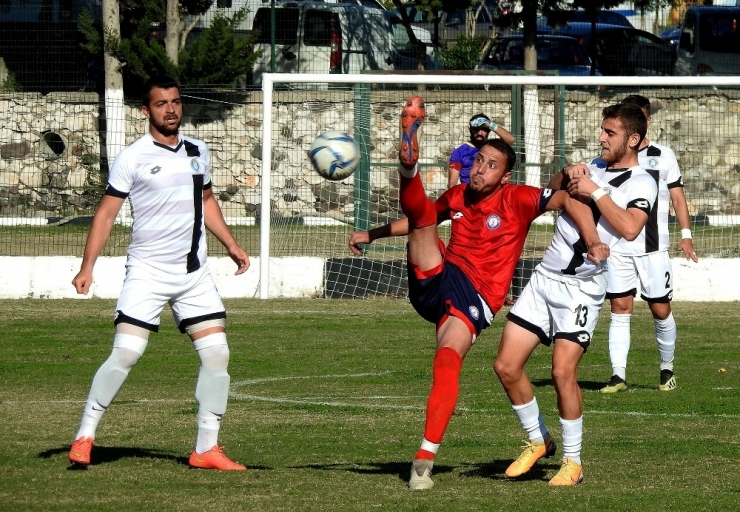 Çeşme Belediyespor Hem Galibiyeti Hem De Liderliği Kaçırdı