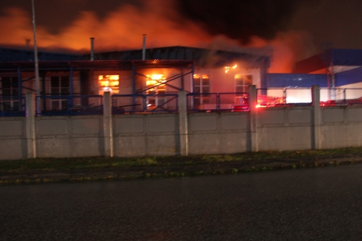 Düzce’de Fabrika Yangını