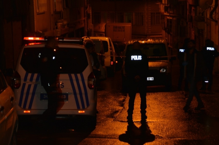 Fatih Karagümrük’te Silahlı Saldırı: 4 Yaralı