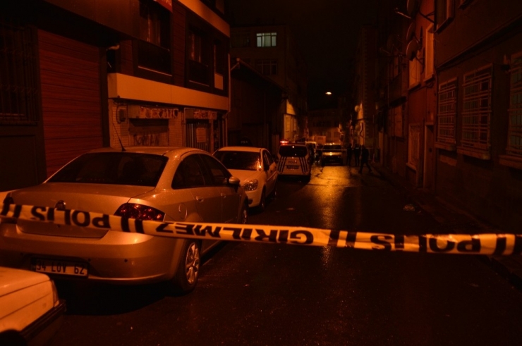 Fatih Karagümrük’te Silahlı Saldırı: 4 Yaralı