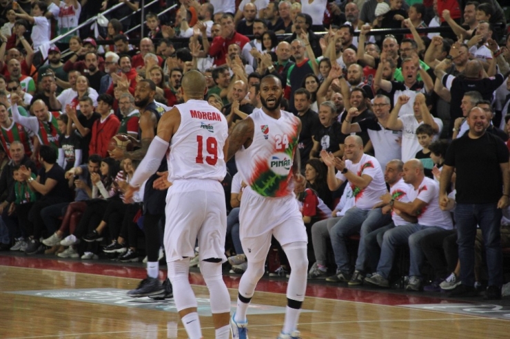 Ing Basketbol Süper Ligi: Pınar Karşıyaka: 68 - Fenerbahçe Beko: 57