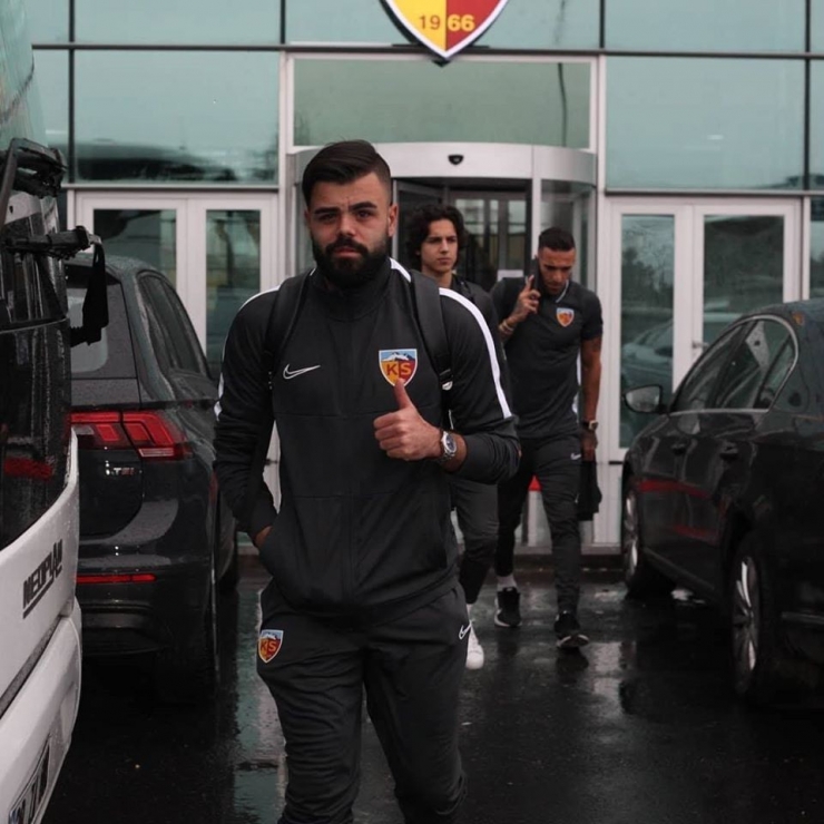 Kayserispor Kafilesinde 21 Futbolcu Yeraldı