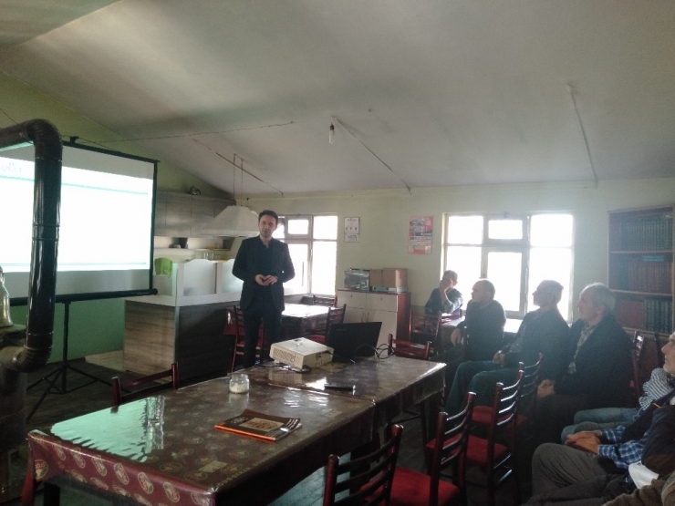 İzmit Belediyesi Bilinçli Üretim İçin Çiftçilere Eğitim Veriyor