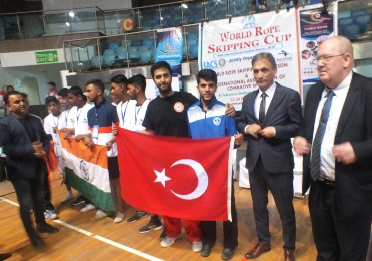 Jeet Kune Do Sporcuları Hindistan’dan 2 Altın Madalyayla Döndüler