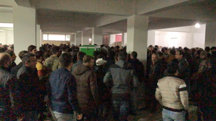 Balık Tutmak İçin Gittiği Gölde Boğulan Genç Son Yolculuğuna Uğurlandı