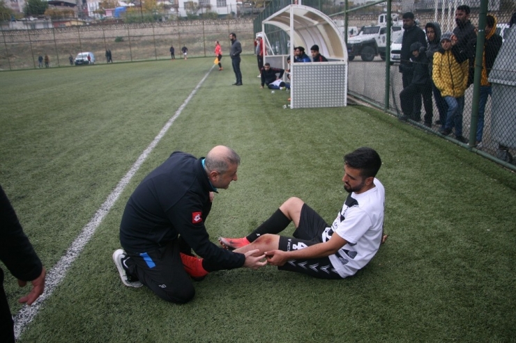 Silvan’da Amatör Maçta Ambulans Sıkıntısı