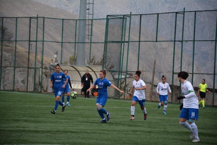 Hakkarigücü Kendi Evinde 3-2 Yenildi