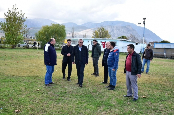 Vali Deniz, Spor Yatırımlarını Yerinde İnceledi