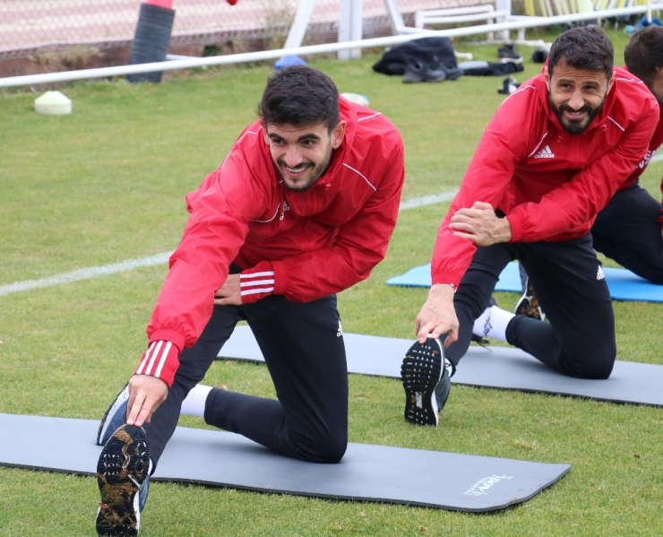 Fatih Aksoy: “3 Maçtır Daha İyi Oynuyorum”